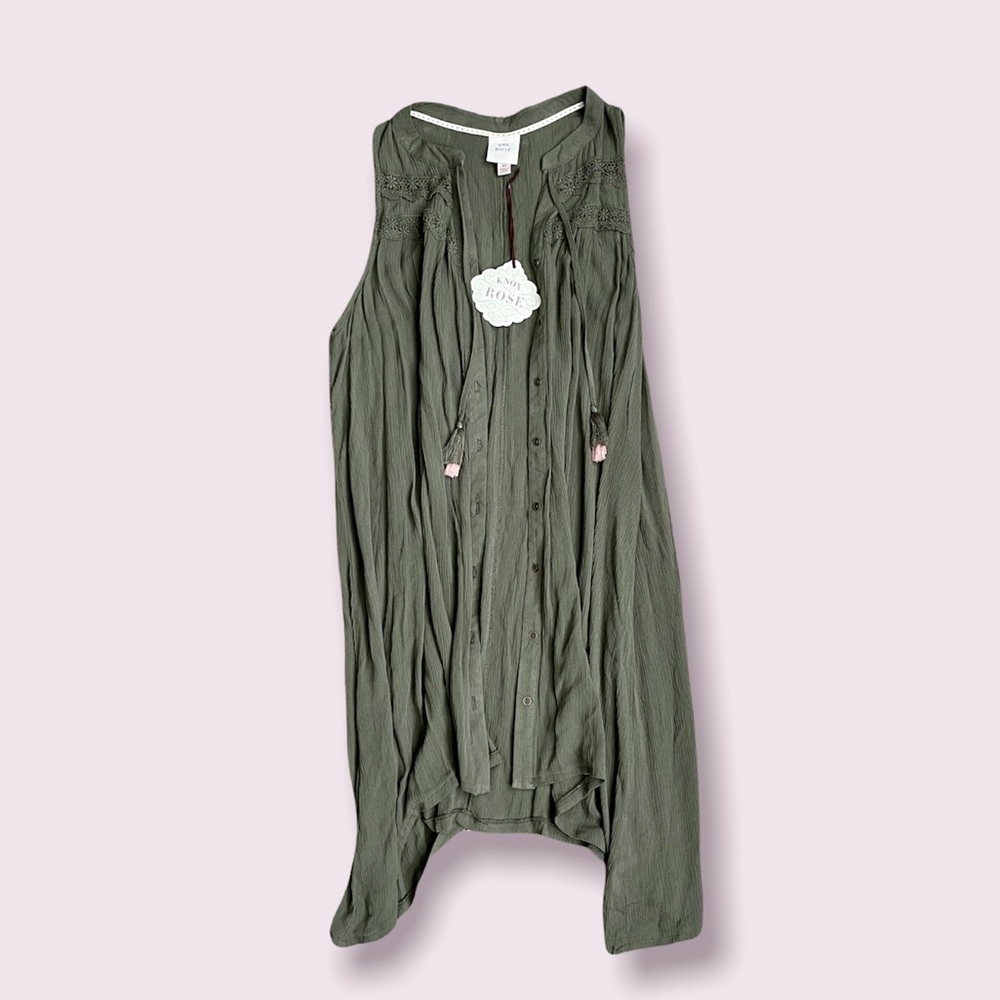 BNWT Women’s cardigan vest